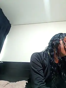 AmberGold- online show from March 2026 05:45:02 PM