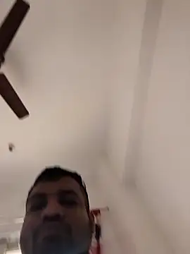 vinay smalldick online show from February 2026 03:05:01 AM