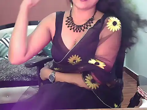 shaalu sharma online show from November 2025 06:28:02 PM