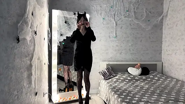 FakeLamb online show from October 2025 09:10:02 PM