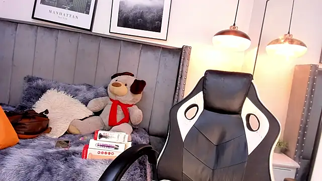 Miyu Komori online show from April 2026 07:48:01 PM