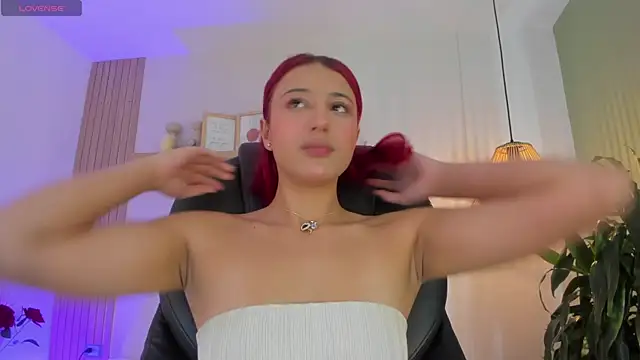 Cristalfoxy  online show from January 2026 07:41:02 PM