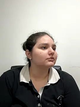 Snapshot of PortuPAWG chatting on December 2025 11:34:02 PM PortuPAWG online show from December 2025 11:34:02 PM