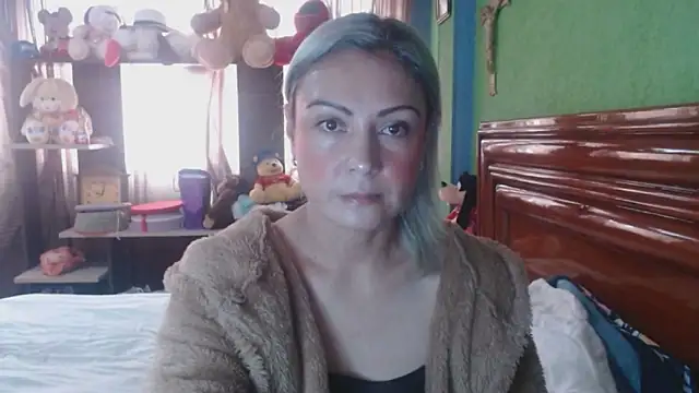  Charlize theron  online show from January 2026 08:55:01 PM