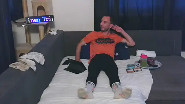 Snapshot of cum2camboys chatting on May 2026 07:19:02 PM cum2camboys online show from May 2026 07:19:02 PM
