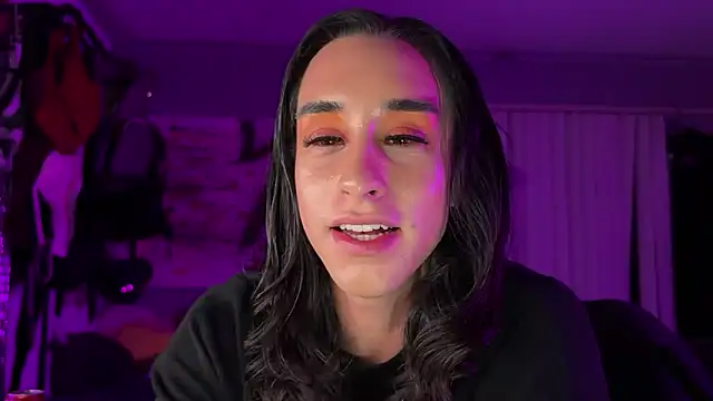 Snapshot of xoFrankie chatting on December 2025 04:41:02 AM xoFrankie online show from December 2025 04:41:02 AM