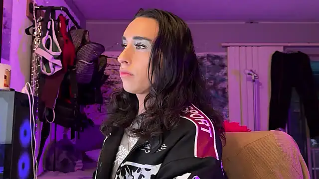 Snapshot of xoFrankie chatting on January 2026 01:11:01 AM xoFrankie online show from January 2026 01:11:01 AM