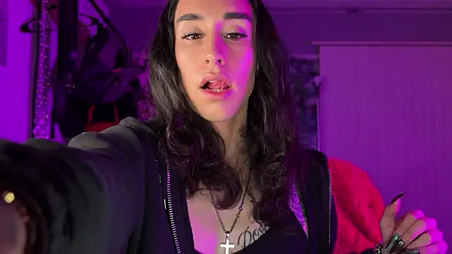 Snapshot of xoFrankie chatting on February 2026 02:51:01 AM xoFrankie online show from February 2026 02:51:01 AM