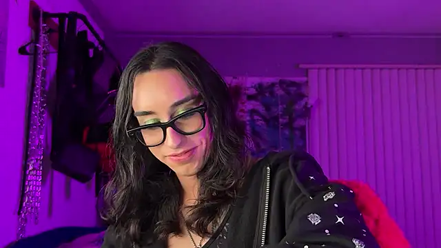 Snapshot of xoFrankie chatting on February 2026 03:37:02 AM xoFrankie online show from February 2026 03:37:02 AM