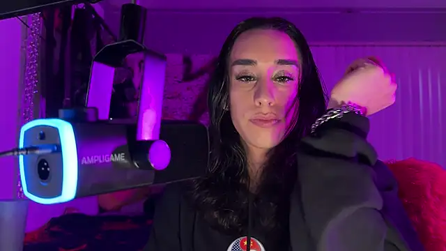 xoFrankie online show from April 2026 01:54:01 AM