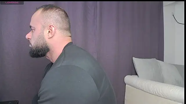 Snapshot of RickyMiami1 chatting on October 2025 06:52:02 PM RickyMiami1 online show from October 2025 06:52:02 PM