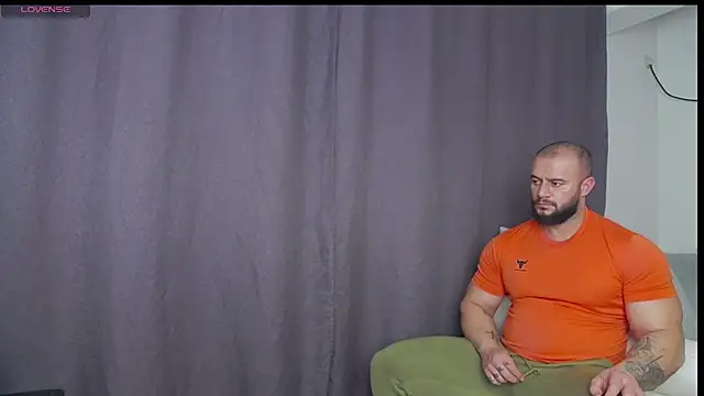 Snapshot of RickyMiami1 chatting on November 2025 06:31:02 PM RickyMiami1 online show from November 2025 06:31:02 PM