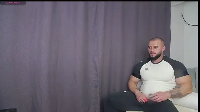 Snapshot of RickyMiami1 chatting on November 2025 09:50:01 PM RickyMiami1 online show from November 2025 09:50:01 PM