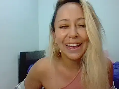 leah susman online show from September 2025 02:33:02 AM