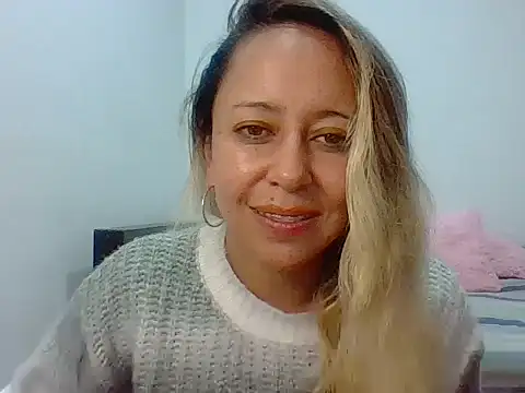 leah susman online show from November 2025 02:10:02 AM