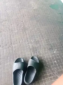 Arya85 online show from November 2025 11:14:02 PM