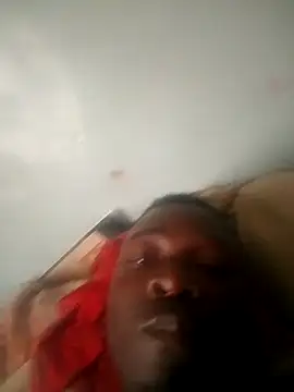 Snapshot of Mrhugeblack chatting on September 2025 08:08:01 AM Mrhugeblack online show from September 2025 08:08:01 AM