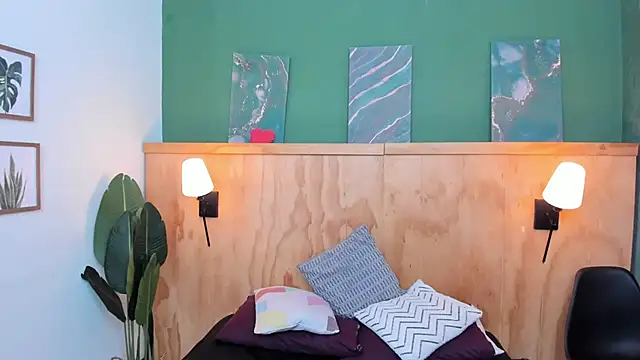 Snapshot of aliceandsia chatting on November 2025 07:15:01 PM aliceandsia online show from November 2025 07:15:01 PM