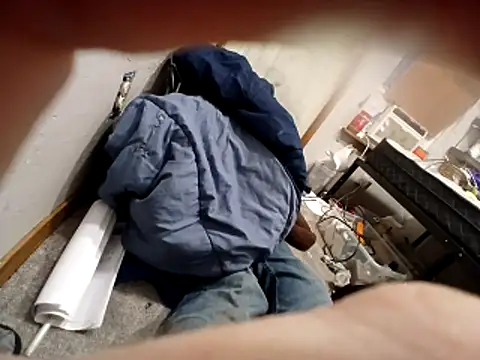 Hurri21 online show from December 2025 05:58:02 AM