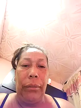 Naomi-Mature online show from November 2025 08:35:01 AM