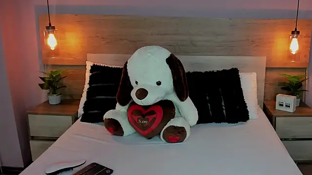 SusanAdams1 online show from February 2026 02:35:01 PM