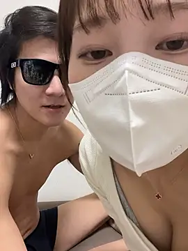 erokami36 online show from December 2025 03:30:02 PM