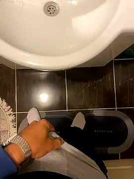 SolomonHej4 online show from November 2025 01:07:02 PM