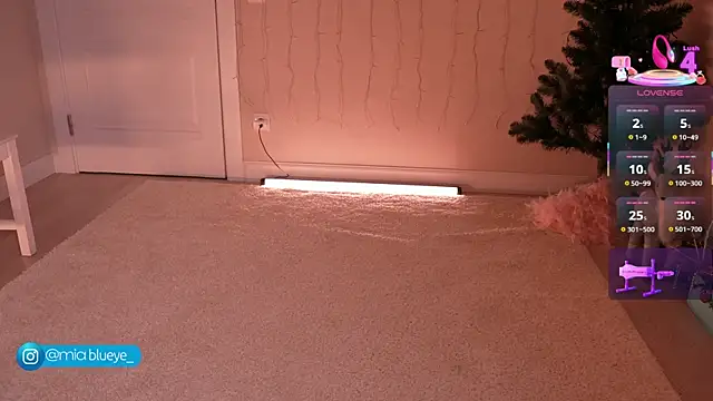 Miablueye online show from January 2026 07:30:01 PM