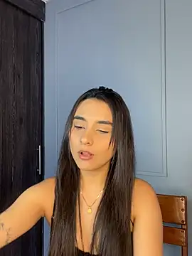 Zafira Montiel online show from January 2026 07:16:02 PM