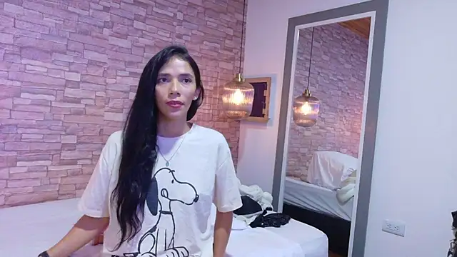 Snapshot of Martina_thompson69 chatting on October 2025 02:18:01 PM Martina thompson69 online show from October 2025 02:18:01 PM