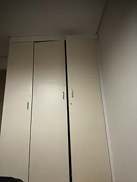 Snapshot of Mellow_Joe chatting on December 2025 11:33:02 PM Mellow Joe online show from December 2025 11:33:02 PM