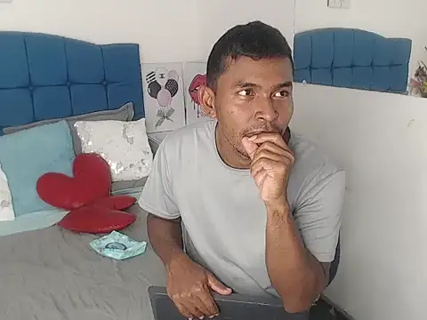 Adam Morgan2 online show from November 2025 02:21:01 AM