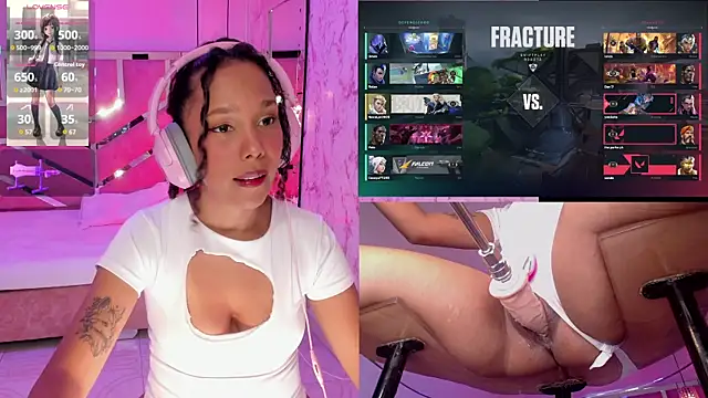 NovaLyn online show from December 2025 08:58:02 PM