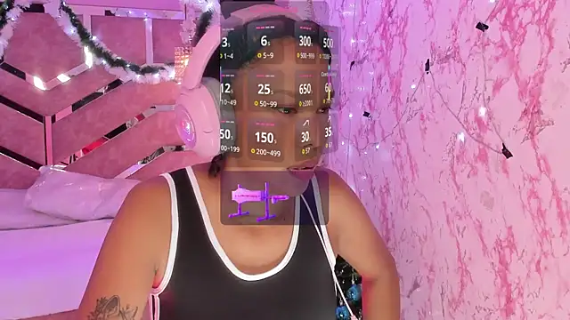 NovaLyn online show from December 2025 08:57:01 PM