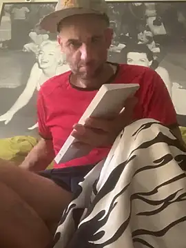 Hothotboyg online show from March 2026 08:57:02 PM