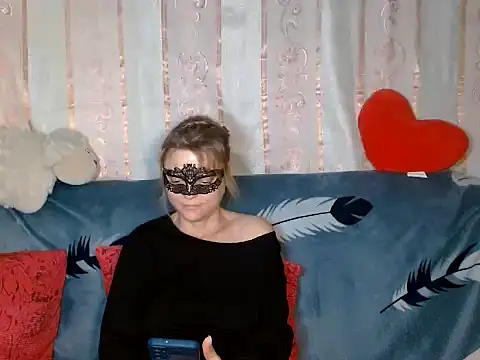 Miss Nona online show from November 2025 03:39:01 PM