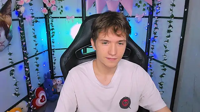 Snapshot of Ethan_Rivers chatting on September 2025 05:51:01 AM Ethan Rivers online show from September 2025 05:51:01 AM