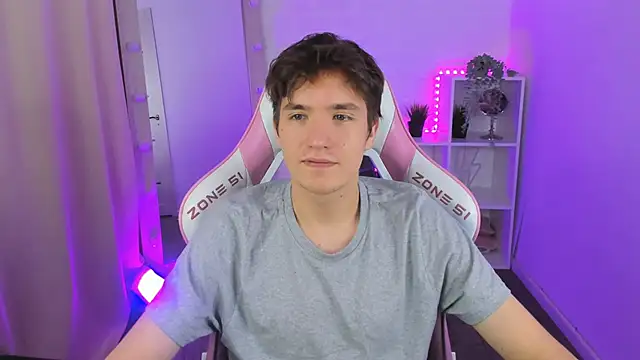 Snapshot of Ethan_Rivers chatting on September 2025 05:42:02 AM Ethan Rivers online show from September 2025 05:42:02 AM