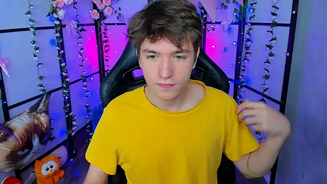 Snapshot of Ethan_Rivers chatting on September 2025 05:42:01 AM Ethan Rivers online show from September 2025 05:42:01 AM