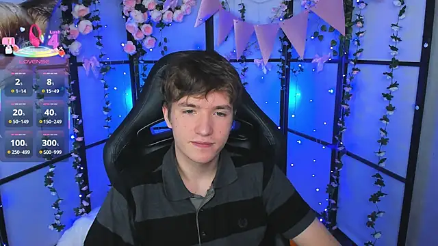 Snapshot of Ethan_Rivers chatting on September 2025 05:43:02 AM Ethan Rivers online show from September 2025 05:43:02 AM