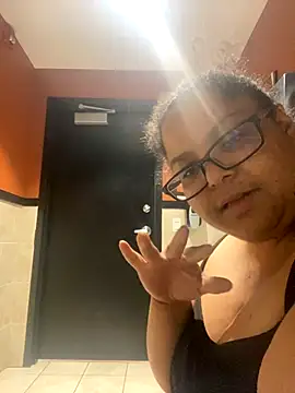 Snapshot of wishuhope4 chatting on December 2025 08:18:02 PM wishuhope4 online show from December 2025 08:18:02 PM