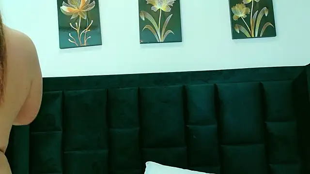 Snapshot of mamaneedsfun chatting on October 2025 01:09:02 AM mamaneedsfun online show from October 2025 01:09:02 AM