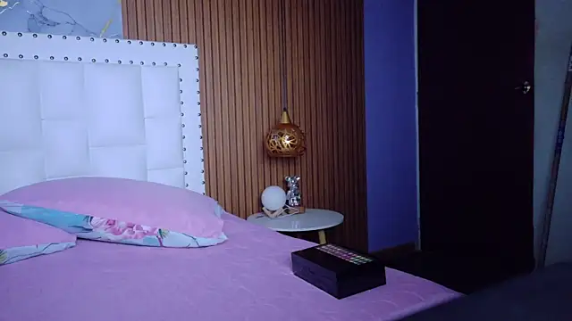 Snapshot of mamaneedsfun chatting on November 2025 12:49:02 PM mamaneedsfun online show from November 2025 12:49:02 PM