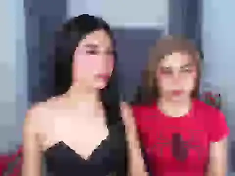 Snapshot of MaxCollins chatting on May 2026 01:11:02 AM MaxCollins online show from May 2026 01:11:02 AM