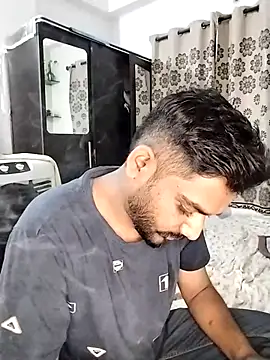 Snapshot of avi007p chatting on March 2026 05:28:01 PM avi007p online show from March 2026 05:28:01 PM