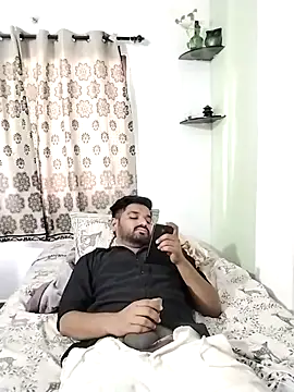 Snapshot of avi007p chatting on March 2026 07:52:02 AM avi007p online show from March 2026 07:52:02 AM