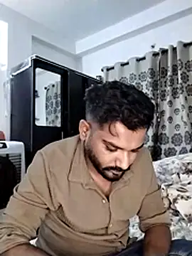 Snapshot of avi007p chatting on April 2026 05:50:01 PM avi007p online show from April 2026 05:50:01 PM