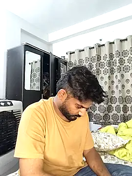 Snapshot of avi007p chatting on June 2026 05:06:01 PM avi007p online show from June 2026 05:06:01 PM