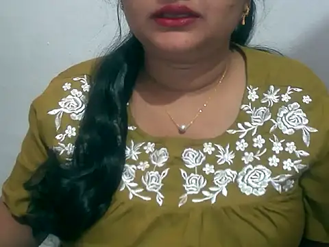 Snapshot of Saniya_K chatting on November 2025 05:12:01 PM Saniya K online show from November 2025 05:12:01 PM