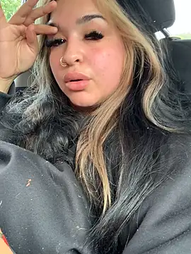 BrunetteBrat-xo online show from September 2025 11:15:01 AM